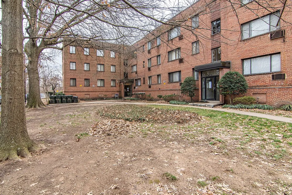 2 bed, 1.0 bath, 753 sqft, $1,600 — Photo 3