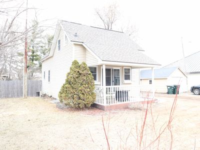 166 Meeker Ave W, Eden Valley, MN, 55329