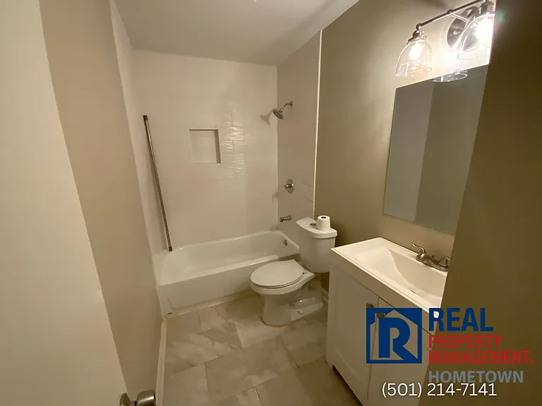 1904 Alberta Dr — Photo 17