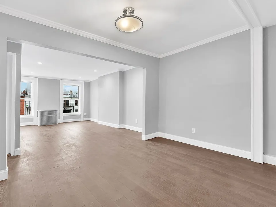 267 Sackett St #3