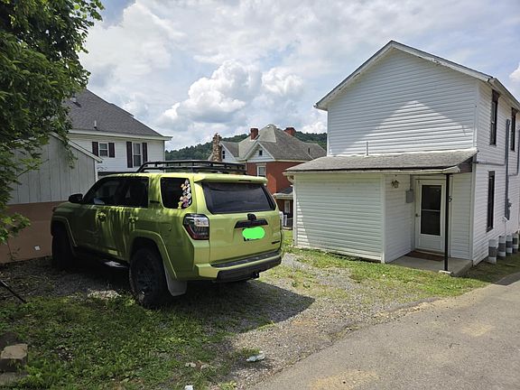4th image of 67 Bolman Ct
