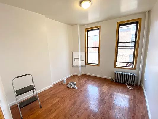 1st image of 155 Baxter St #22