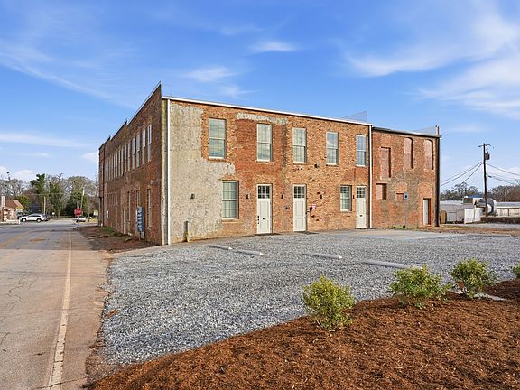 5th image of 5365 N Main St #207
