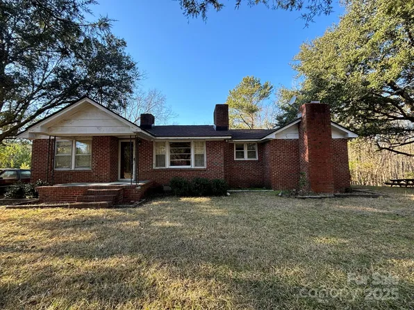 3694 State Highway 109 Hwy S, Mount Gilead, NC 27306