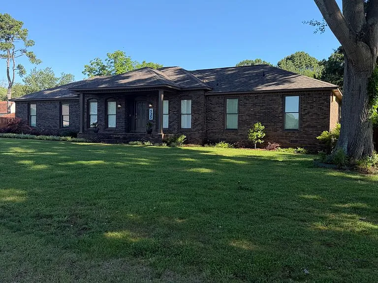 125 Camp Ground Rd — Photo 3