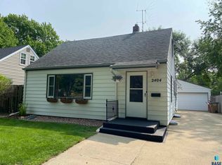 2404 S Willow Ave, Sioux Falls, SD 57105