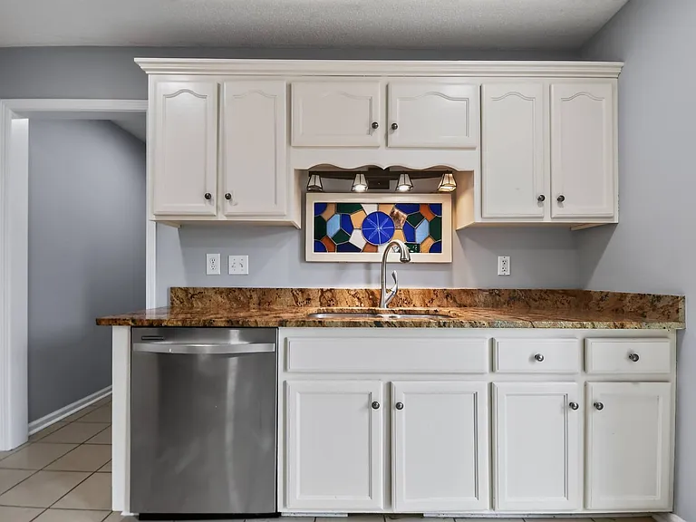 1658 Sparkleberry Dr — Photo 7