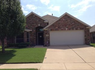 10420 Jaybird Dr, Fort Worth, TX 76244