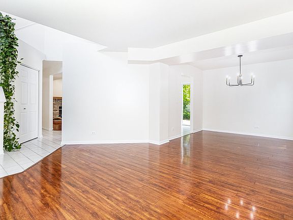 5th image of 3121 Hopewell Dr