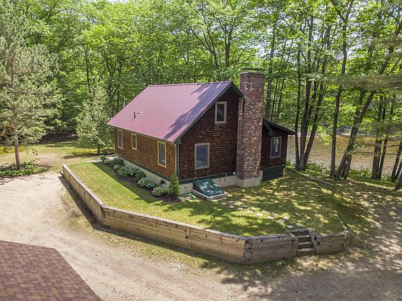 4th image of 39 Pemi Ln