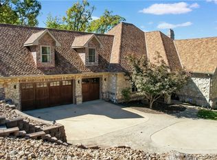 65 Waterford Ter, Lake Ozark, MO 65079
