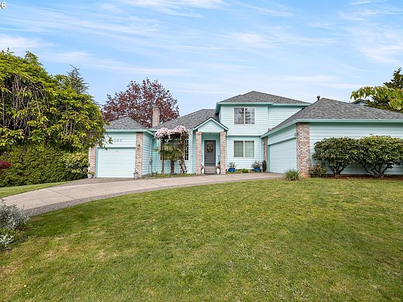 2nd image of 4057 NE 5th Dr