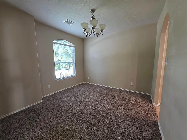 2242 Waxwing Dr — Photo 3