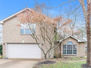 2922 Churchill Ln, Thompsons Station, TN 37179