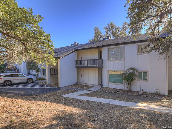 2nd image of 1033 Parkview APT G41