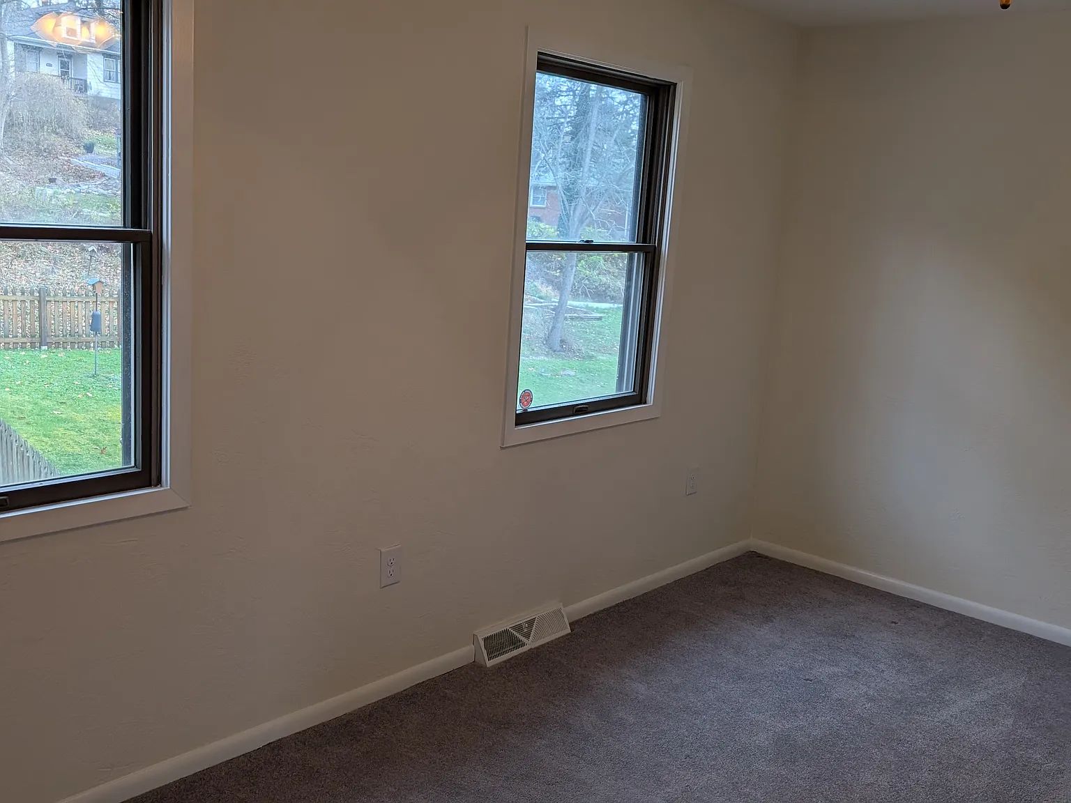 2 bed, 1200 sqft, $1,700 — Photo 4