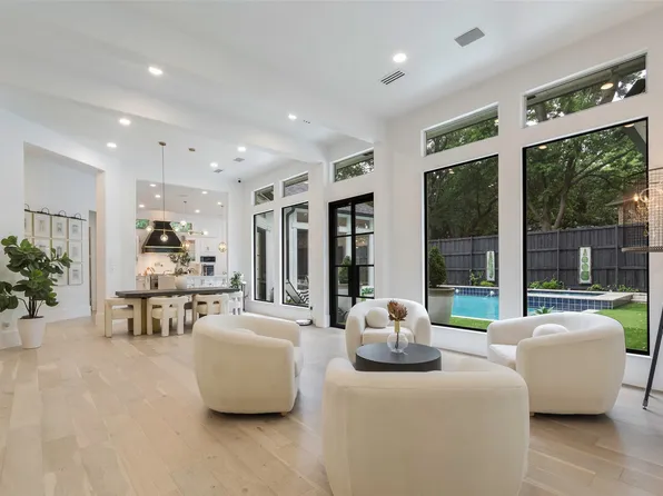 4373 W Northwest Hwy, Dallas, TX 75220