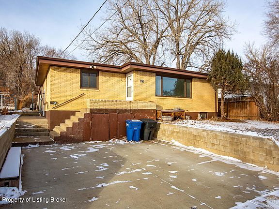 2nd image of 323 7th Ave E