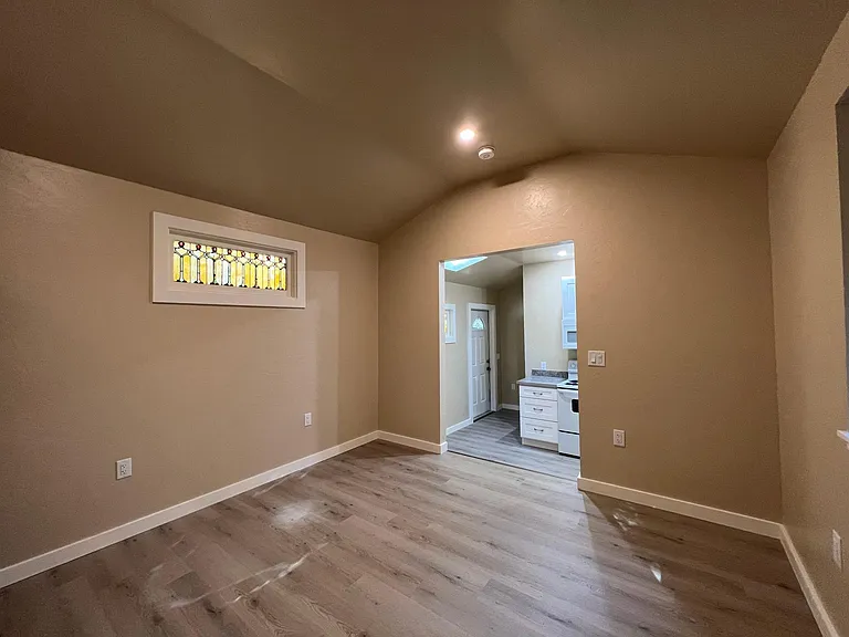 14552 Canyon One Rd #B — Photo 6