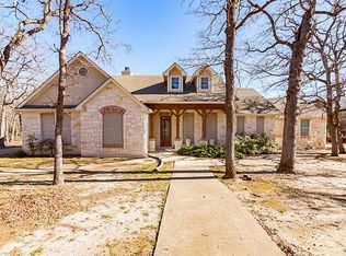147 Spanish Oak Trl, Elgin, TX 78621