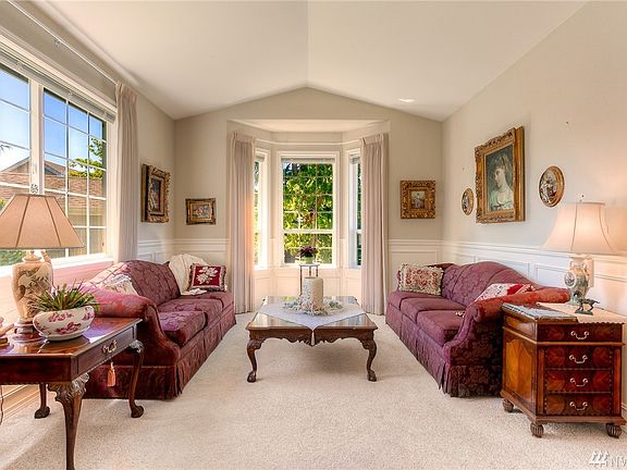 4th image of 15121 148th Avenue Ct E