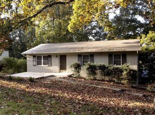 1601 SW Arrow Wood Rd, Knoxville, TN 37919