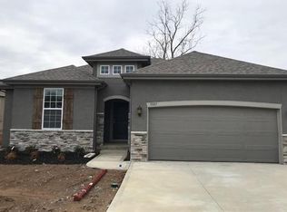 5083 SW Marguerite St, Blue Springs, MO 64015
