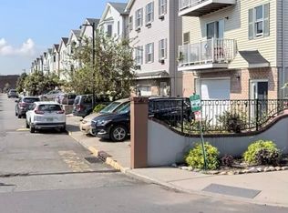 28 Sumo Village Ct APT 2, Newark, NJ 07114