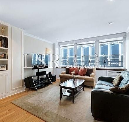 1st image of 40 Fulton St Fl 8