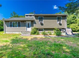 11 Northwood Rd, Monroe, CT 06468