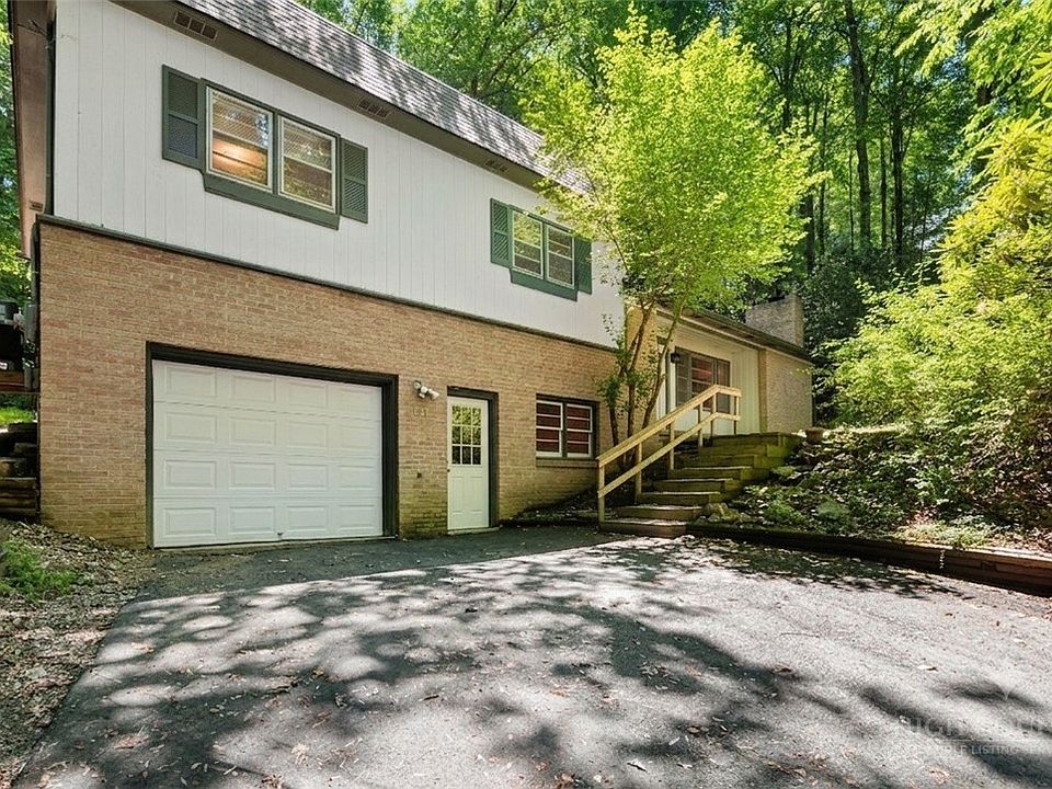 1st image of 121 Horseshoe Drive