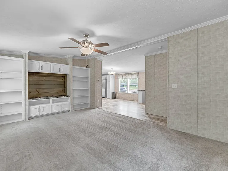 6037 Route 5 — Photo 25