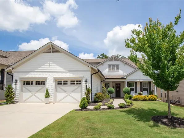 319 Erie Point, Hoschton, GA 30548