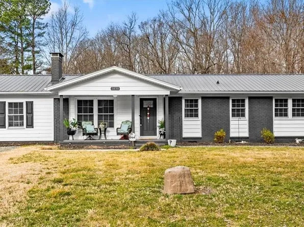 1430 Mount Hope Church Rd, Mc Leansville, NC 27301