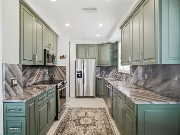 3960 Deer Crossing CT #6-101, NAPLES, FL 34114