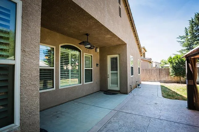 5895 N Torrey Pines Ave — Photo 17