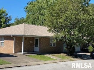 521 Ogara St, Harrisburg, IL 62946
