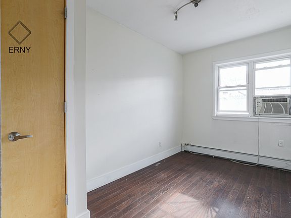 5th image of 697 Park Ave #3