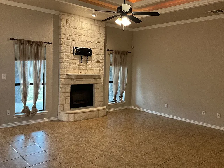2704 Ancestor Dr — Photo 4