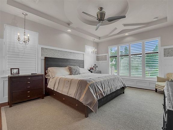 5th image of 1702 Hour Glass Dr