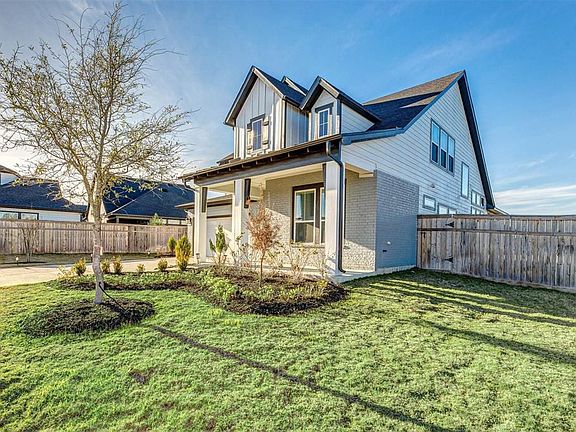 3rd image of 28710 Eden Creek Trl