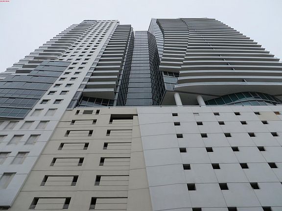 2nd image of 101 20th St #2908