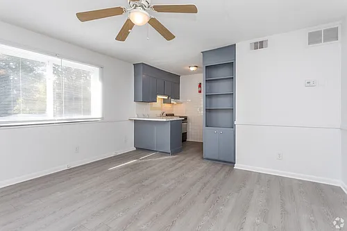 400 Lewis St #1 Photo 1