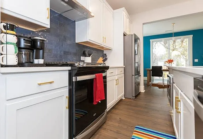 1122 N Alexander St — Photo 11