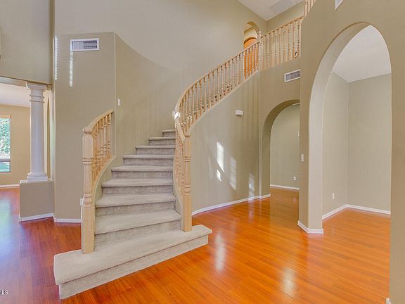 4th image of 2810 W Windsong Dr