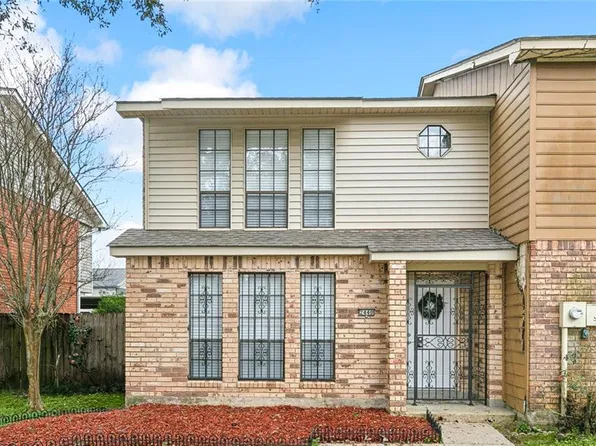 2440 Oxford Pl, Gretna, LA 70056
