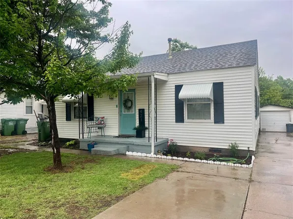 421 S 9th St, Yukon, OK 73099