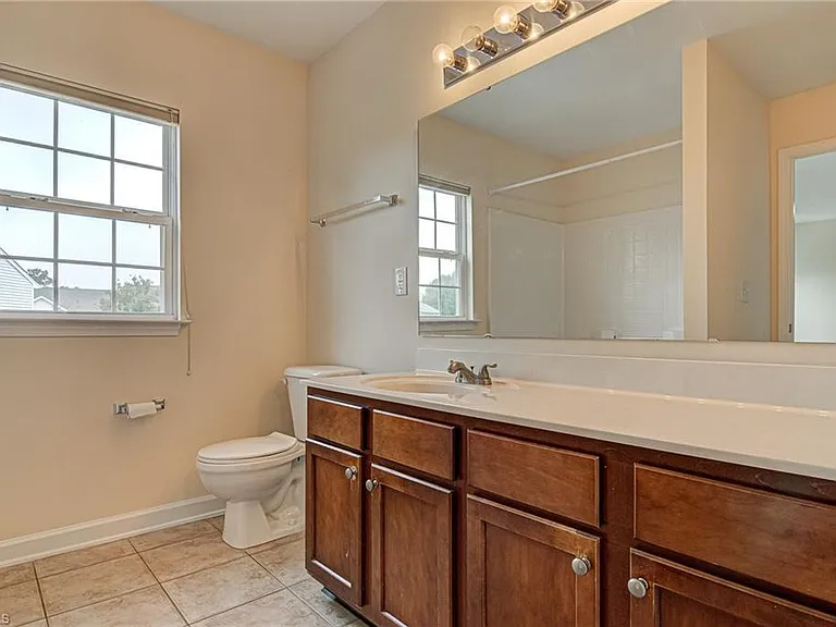 3970 Fountain Village Ln — Photo 7