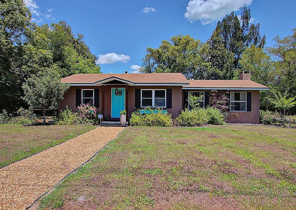 1st image of 601 Blue Springs Ave