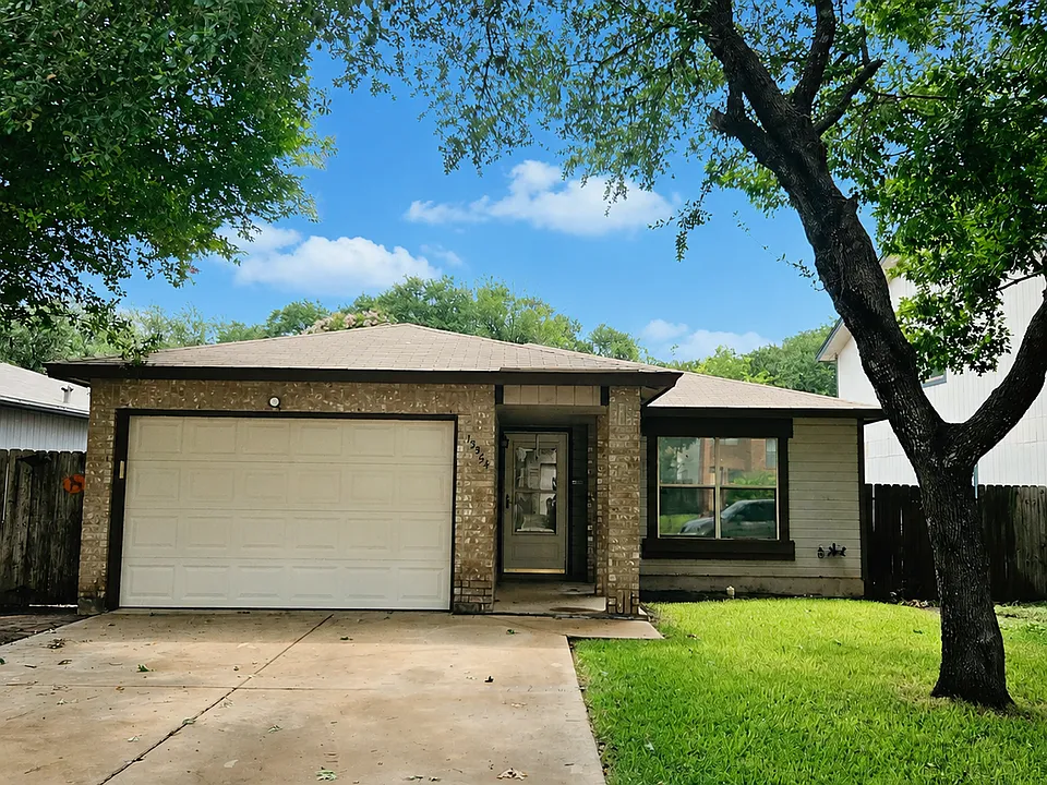 13354 Greenstone